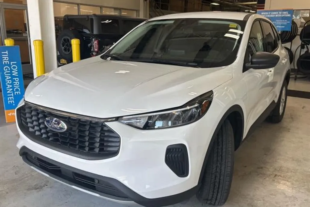 2025 Ford Escape Active photo 1