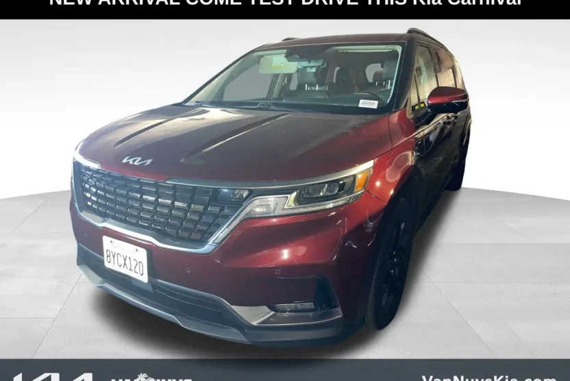 2022 Kia Carnival SX photo 1