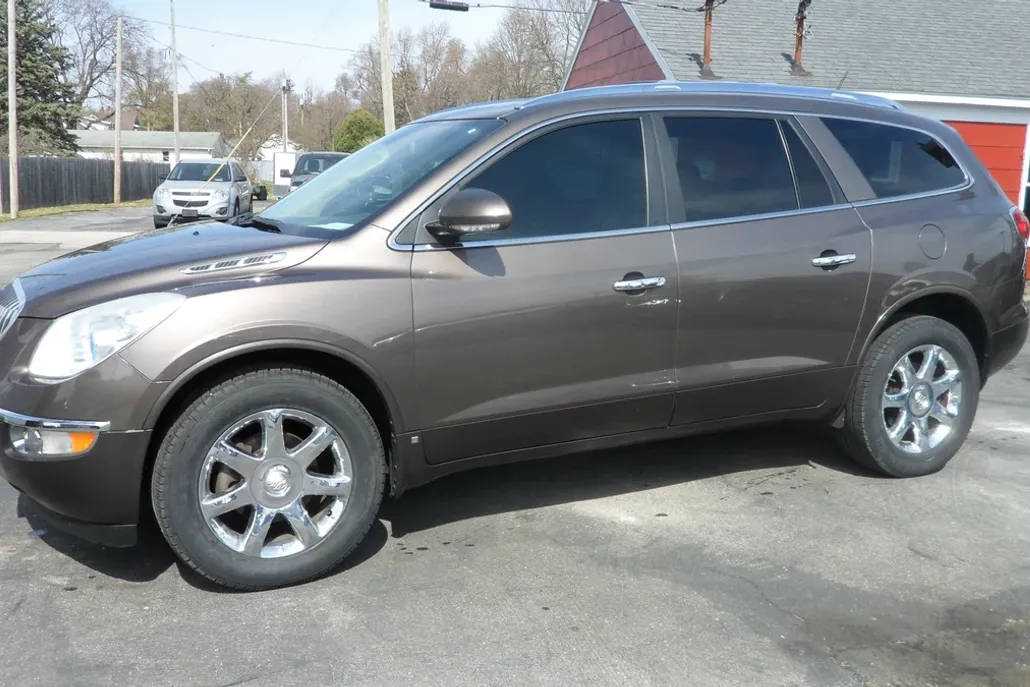 2010 Buick Enclave CXL photo 1