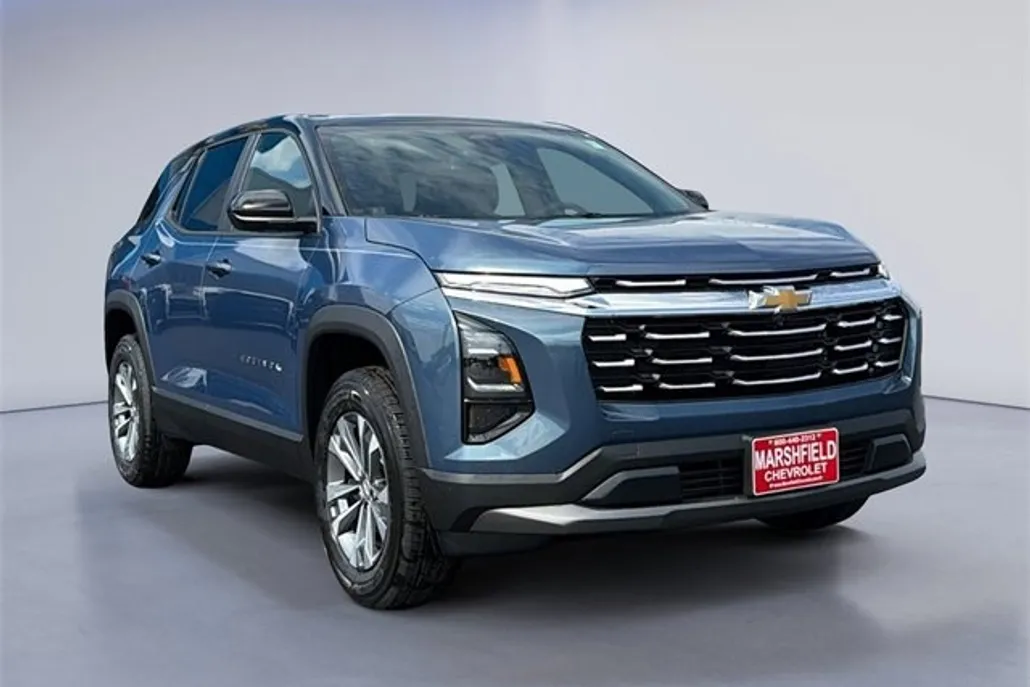 2026 Chevrolet Equinox LT photo 1