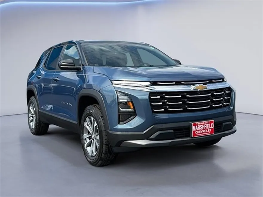 2026 Chevrolet Equinox LT photo 1