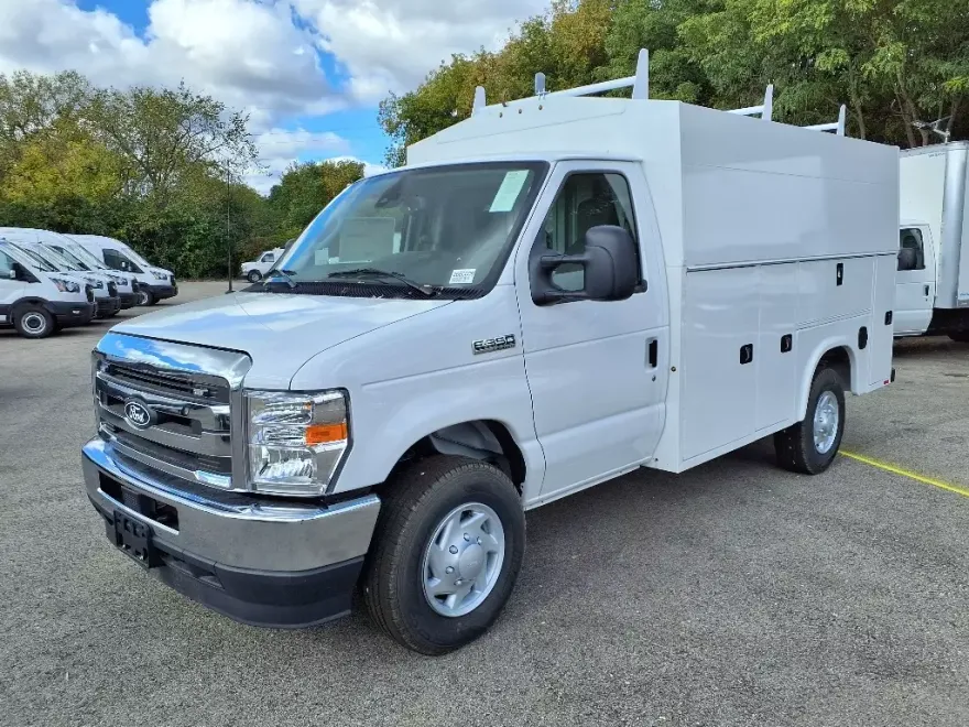 2026 Ford E-350 Base photo 1
