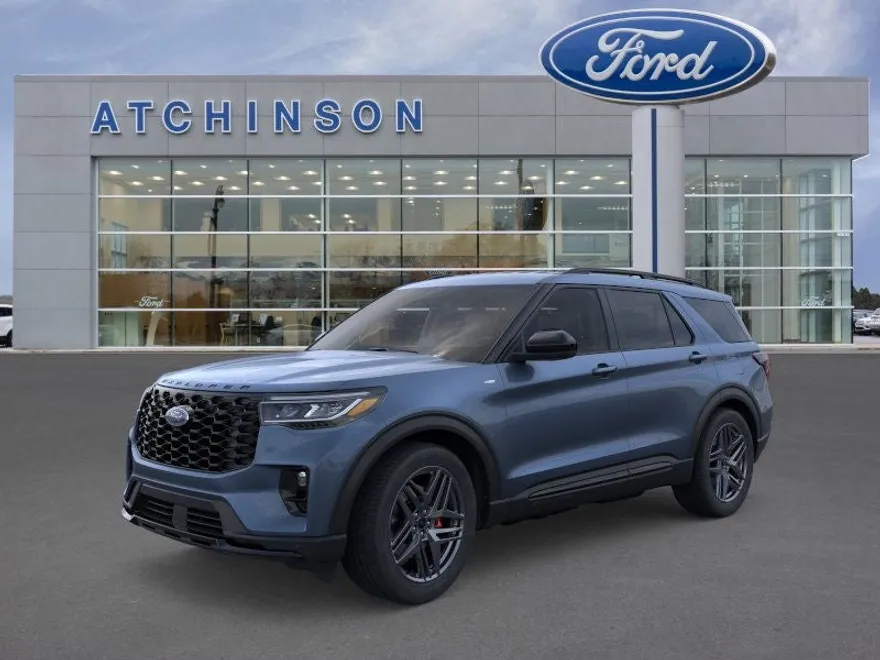 2025 Ford Explorer ST-Line photo 1