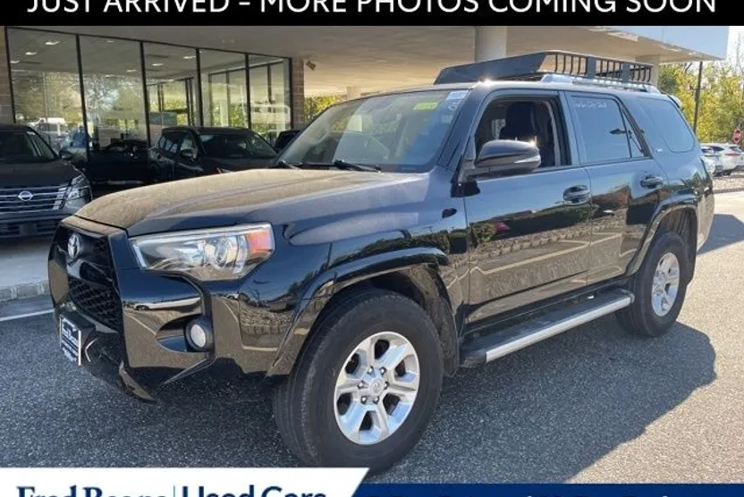 2016 Toyota 4Runner SR5 Premium photo 1