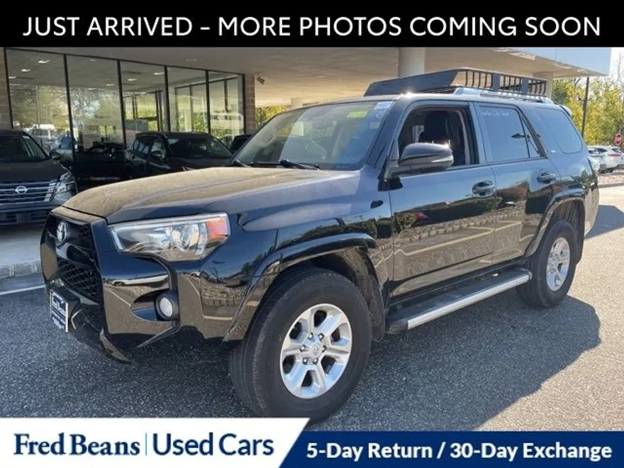 2016 Toyota 4Runner SR5 Premium photo 1