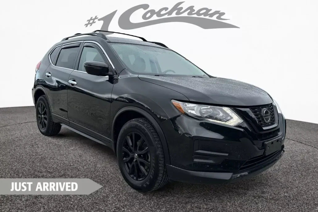 2018 Nissan Rogue SV photo 1