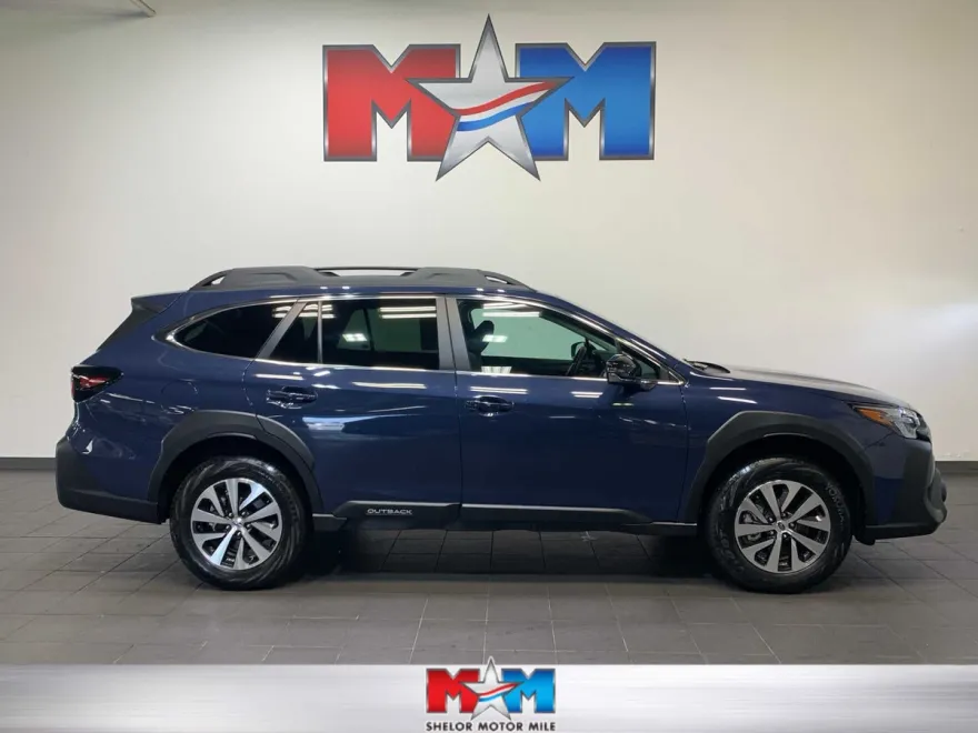 2025 Subaru Outback Premium photo 1