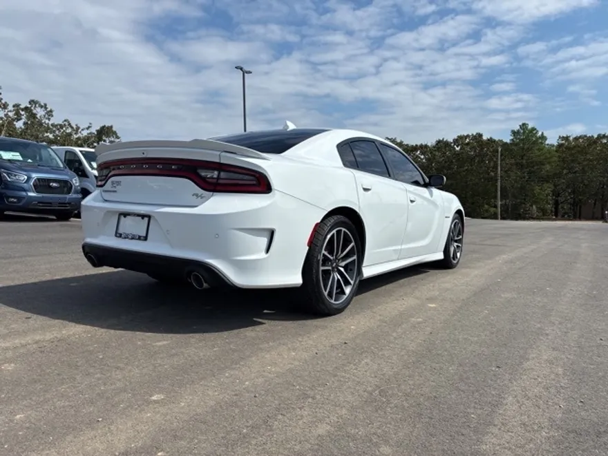2021 Dodge Charger R/T photo 1