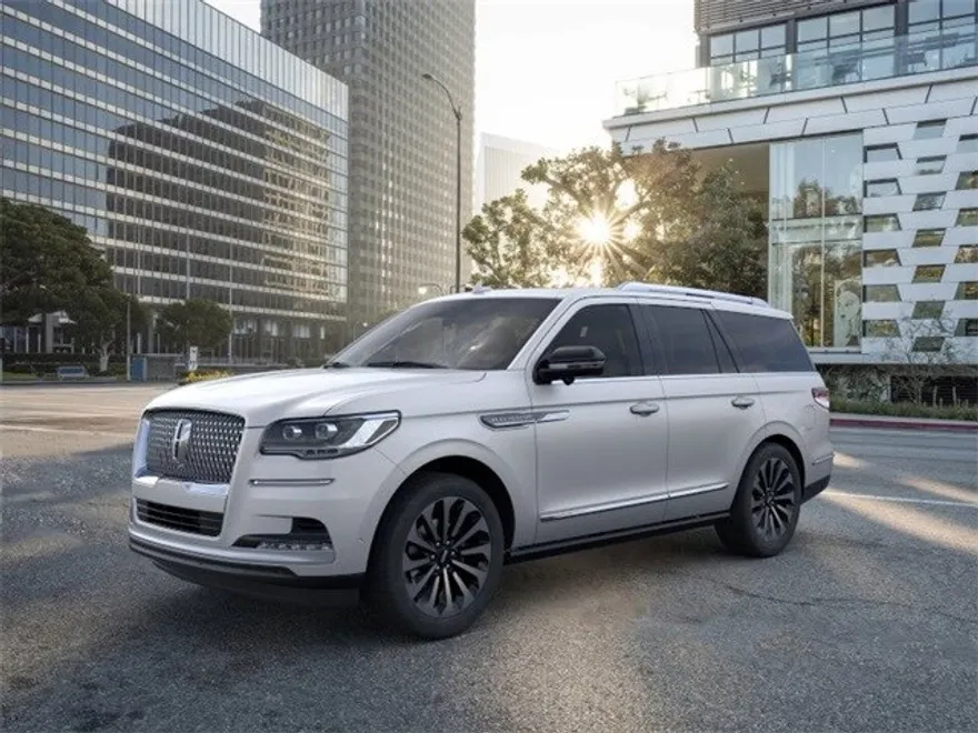 2024 Lincoln Navigator Reserve photo 1