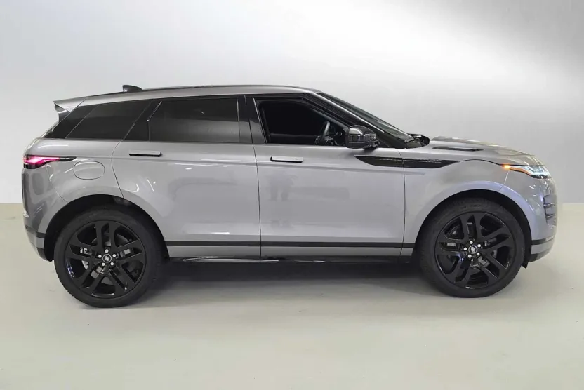 2024 Land Rover Range Rover Evoque Dynamic SE photo 1