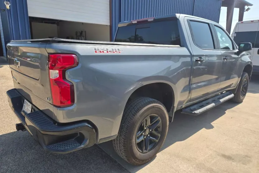 2022 Chevrolet Silverado 1500 LT Trail Boss photo 1