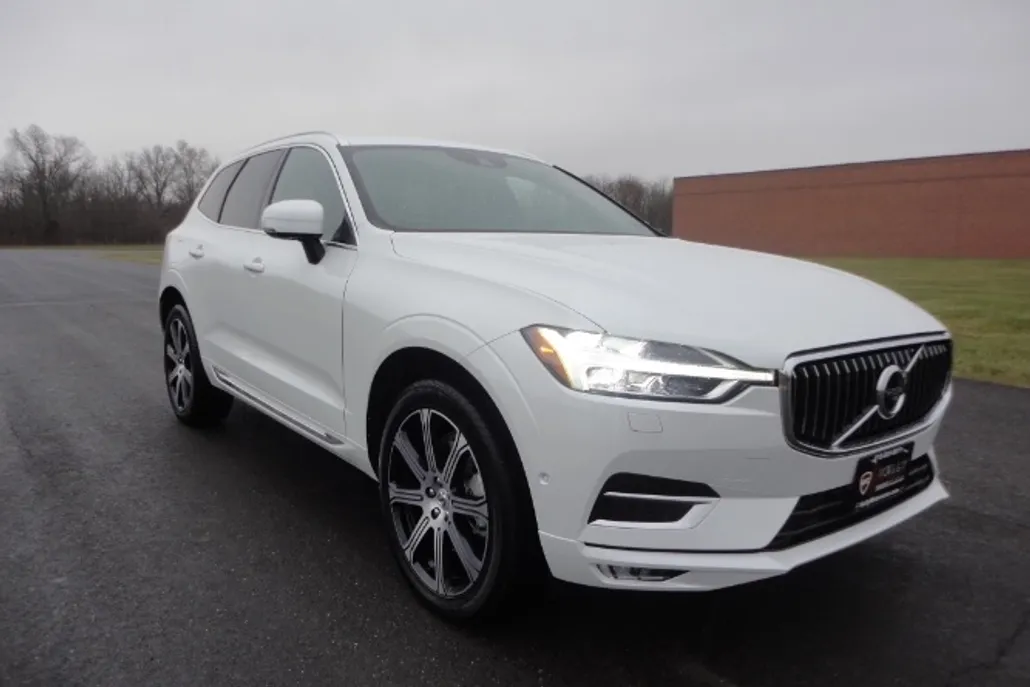 2019 Volvo XC60 photo 1