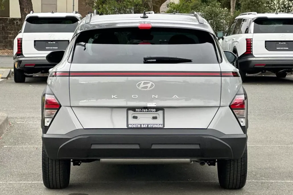 2026 Hyundai Kona SEL photo 1