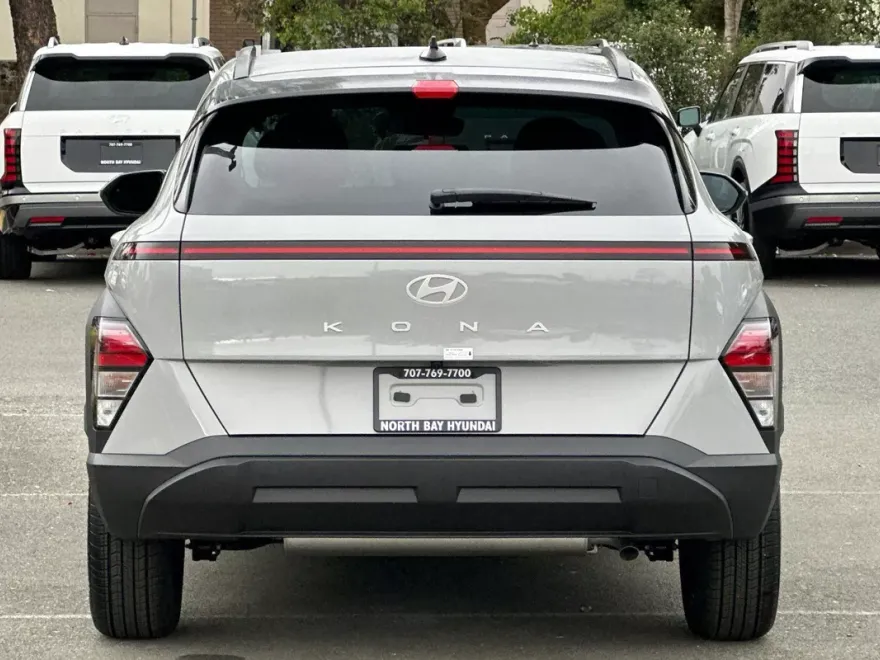 2026 Hyundai Kona SEL photo 1