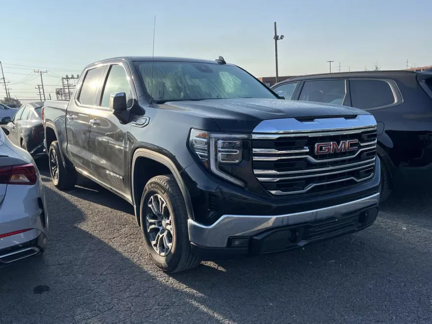 2024 Gmc Sierra 1500 SLT photo 1