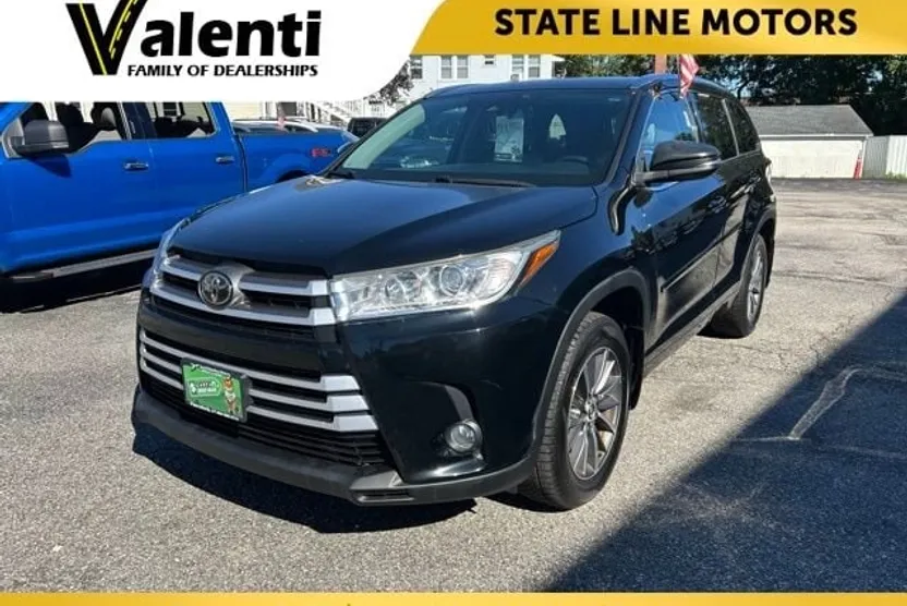 2018 Toyota Highlander SE photo 1