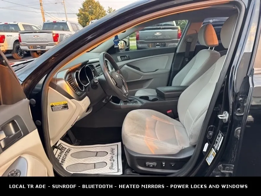 2013 Kia Optima LX photo 1