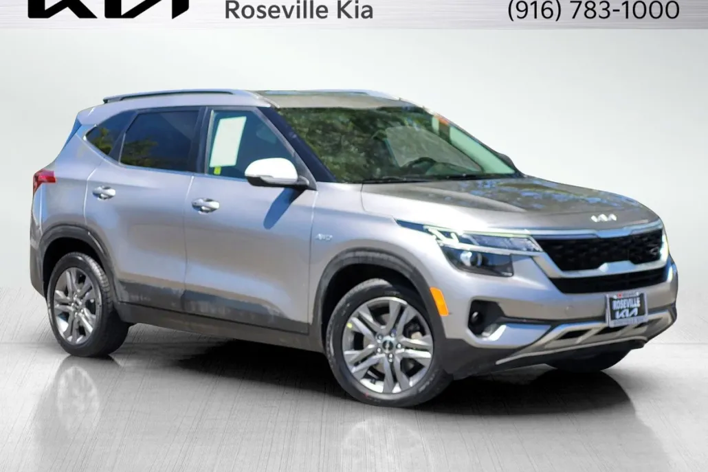 2022 Kia Seltos S photo 1
