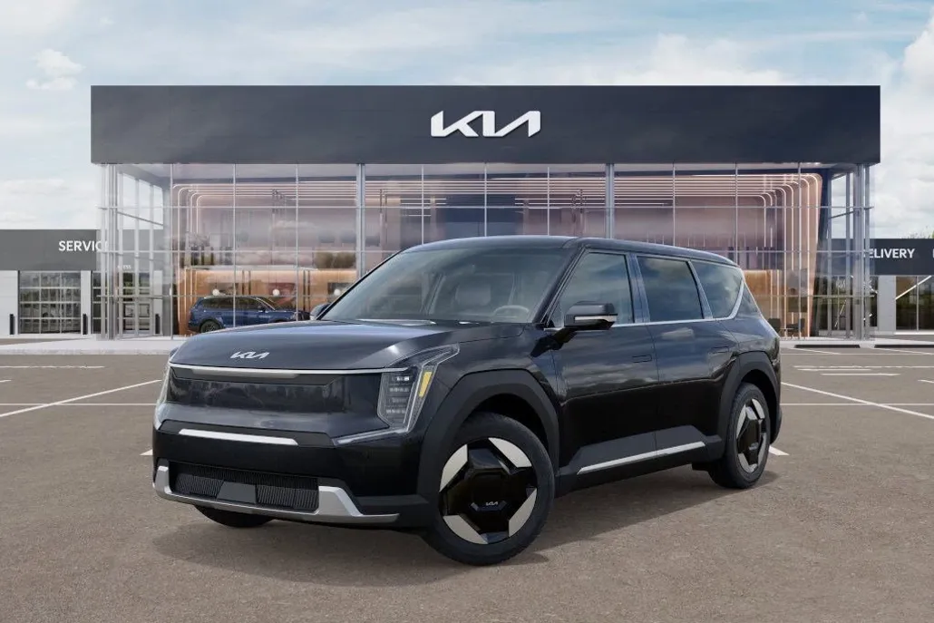 2026 Kia EV9 Light Long Range photo 1