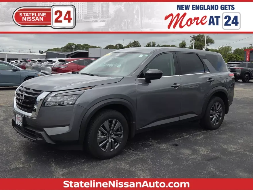 2024 Nissan Pathfinder S photo 1