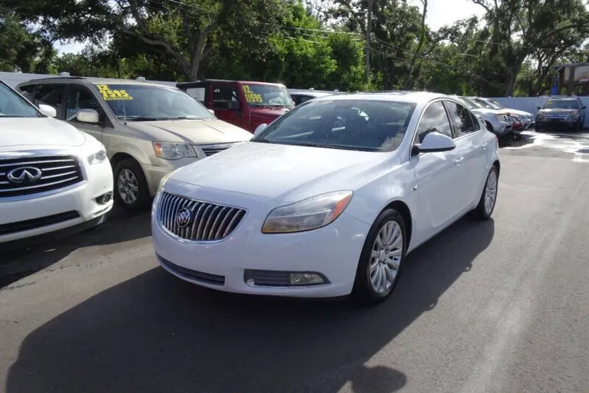 2011 Buick Regal CXL photo 1