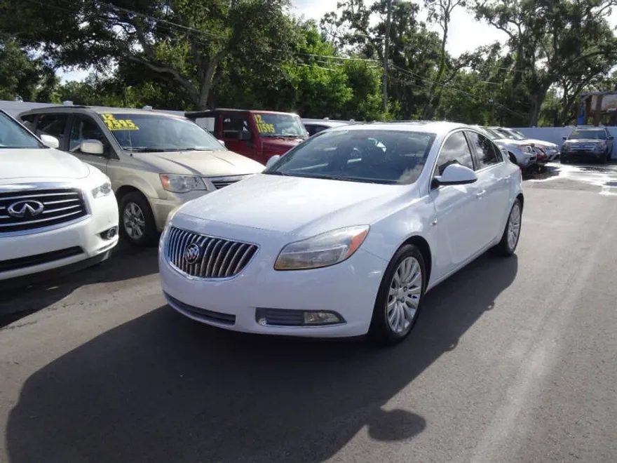 2011 Buick Regal CXL photo 1