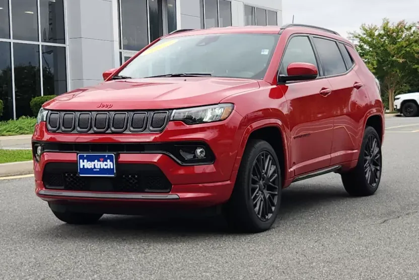2022 Jeep Compass Limited photo 1