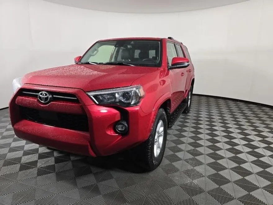 2024 Toyota 4Runner TRD Off-Road Sport photo 1