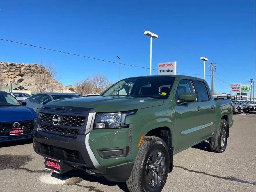 2025 Nissan Frontier SV photo 1