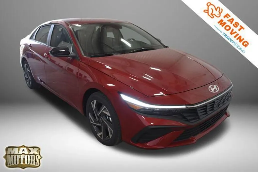 2025 Hyundai Elantra SEL Sport photo 1