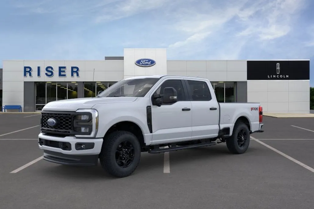 2025 Ford F-250 XL photo 1