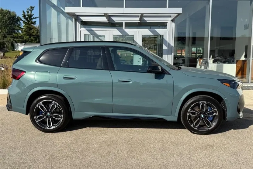 2025 Bmw X1 M35i photo 1