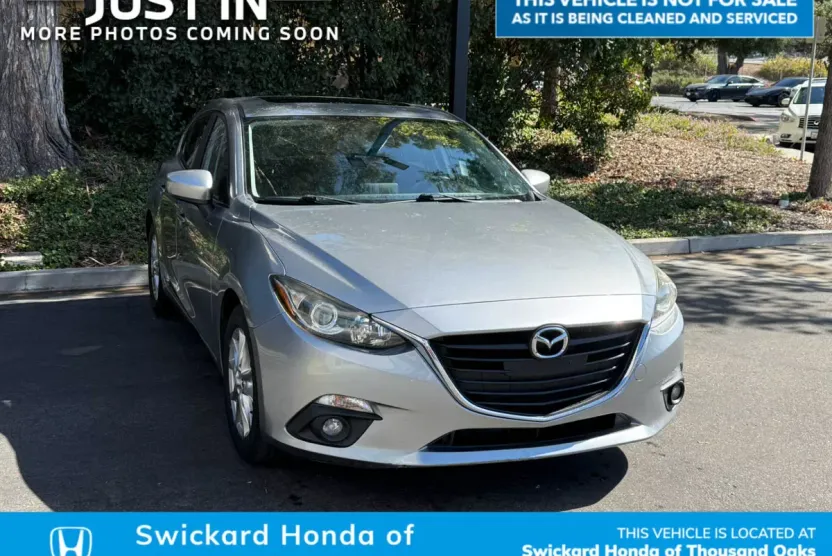 2016 Mazda Mazda3 Touring photo 1