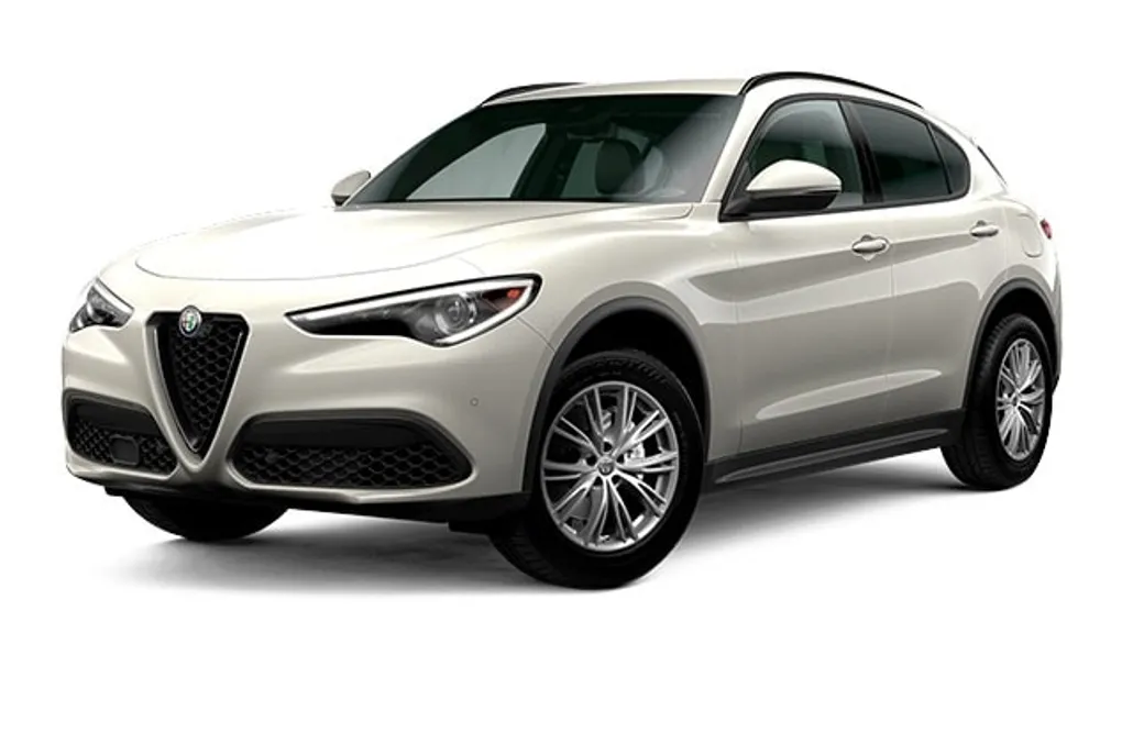 2022 Alfa Romeo Stelvio Base photo 1