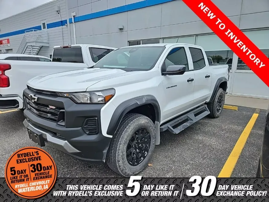 2025 Chevrolet Colorado Trail Boss photo 1