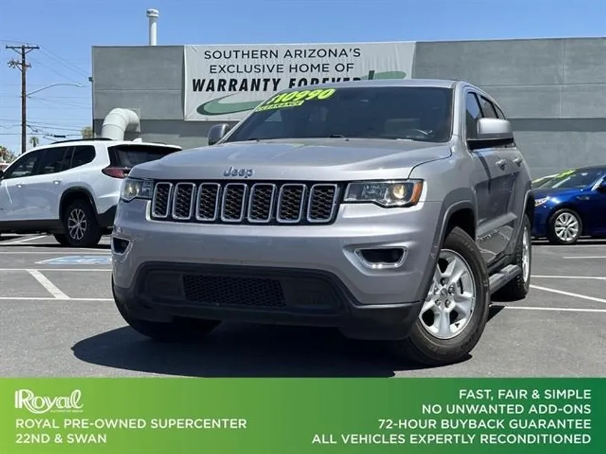 2017 Jeep Grand Cherokee Laredo photo 1