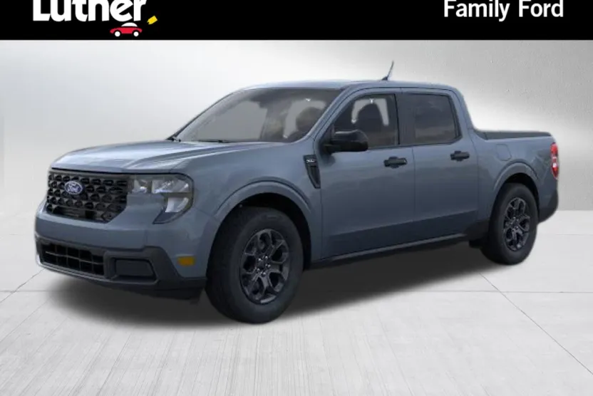 2025 Ford Maverick XLT photo 1
