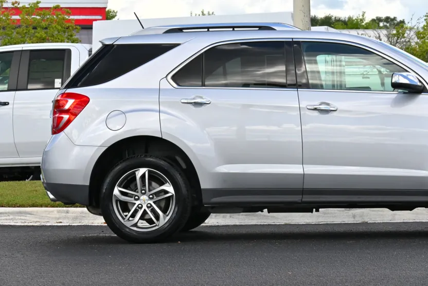 2017 Chevrolet Equinox Premier photo 1