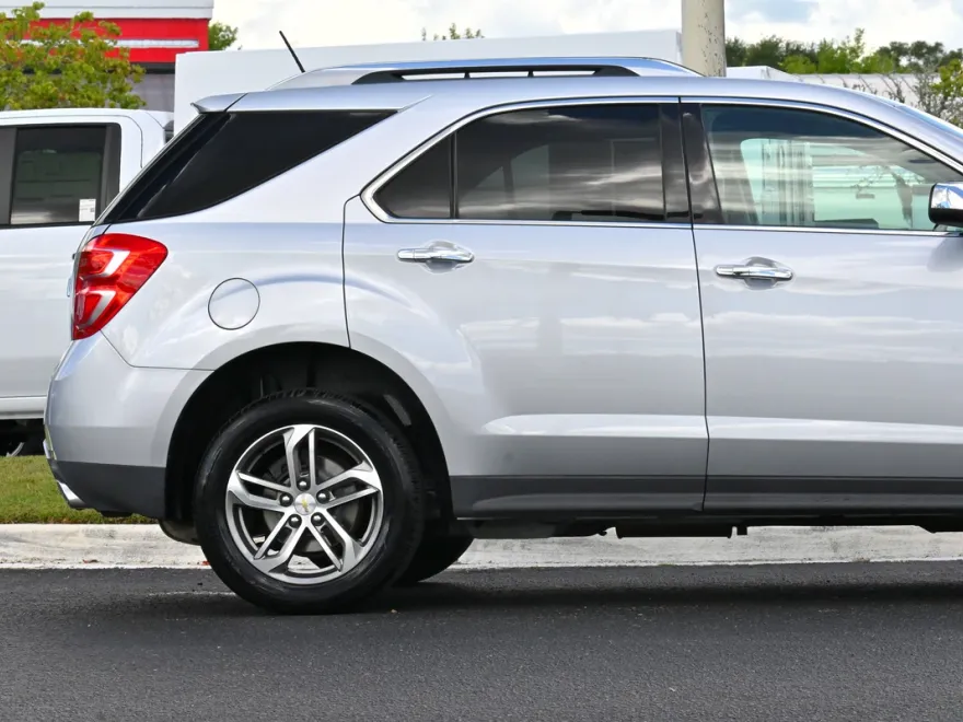 2017 Chevrolet Equinox Premier photo 1