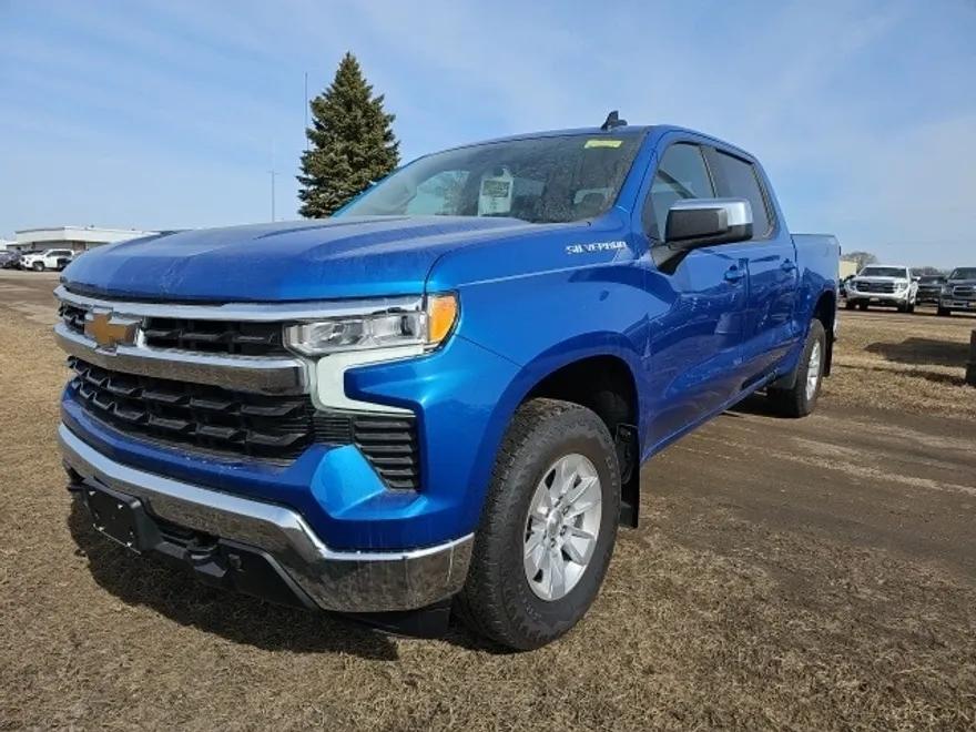 2024 Chevrolet Silverado 1500 LT photo 1
