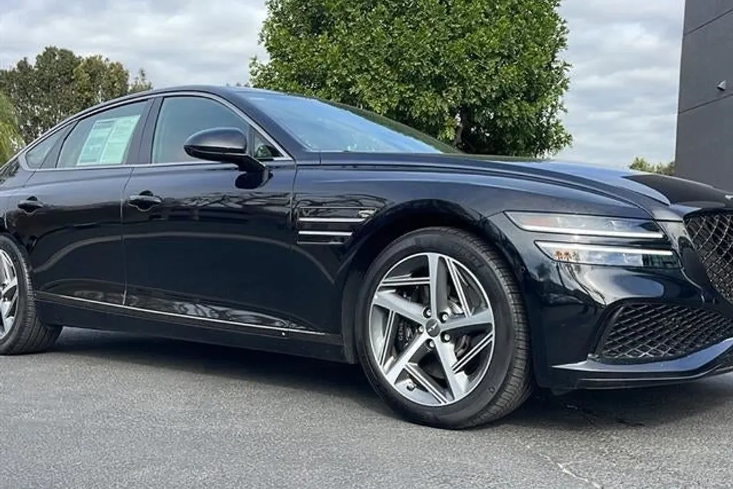 2024 Genesis G80 2.5T AWD photo 1