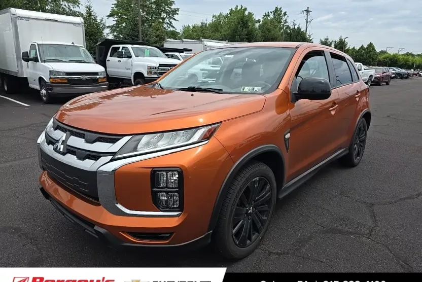 2021 Mitsubishi Outlander Sport ES photo 1