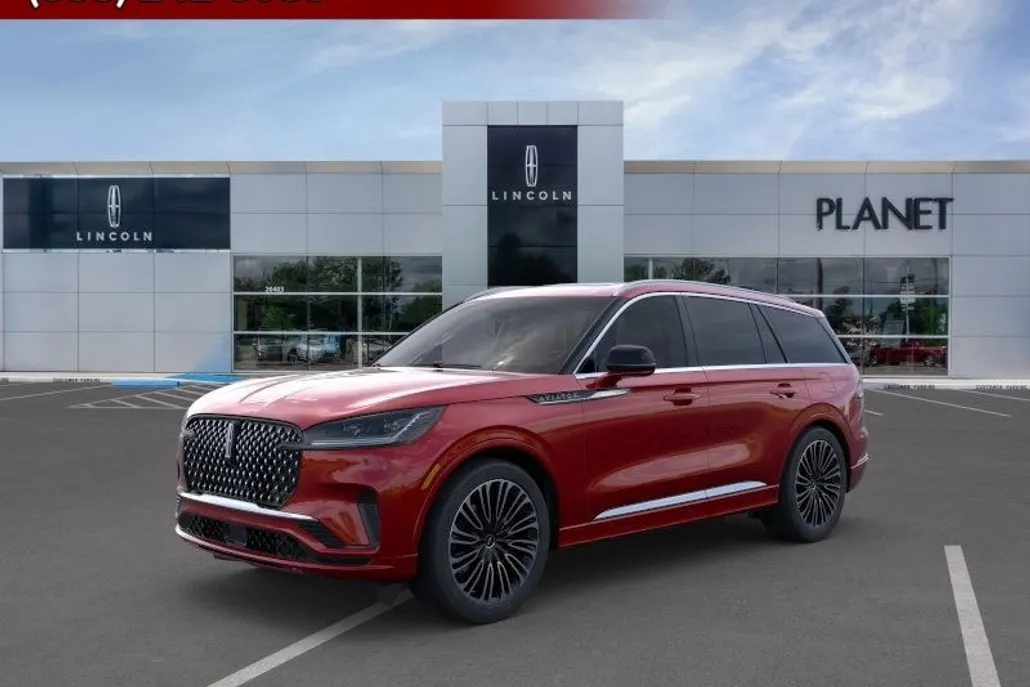 2025 Lincoln Aviator Black Label photo 1