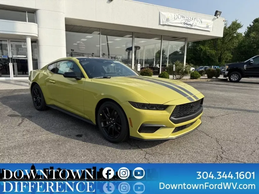 2025 Ford Mustang EcoBoost photo 1