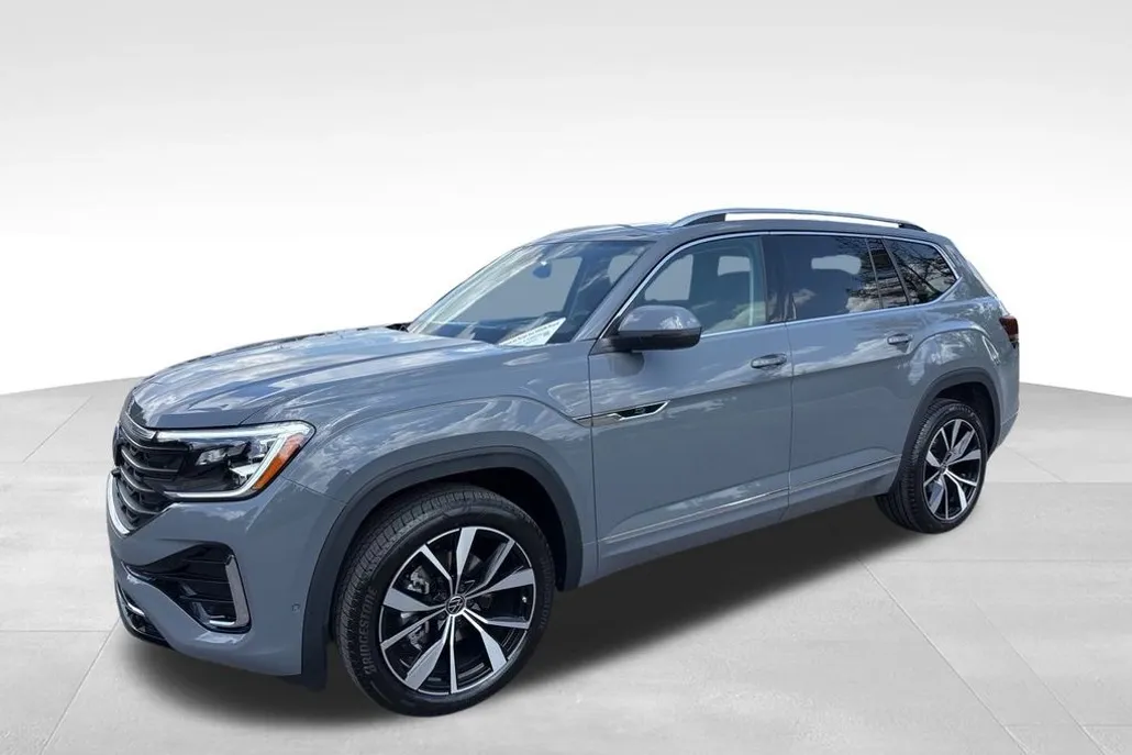2026 Volkswagen Atlas SEL Premium R-Line photo 1