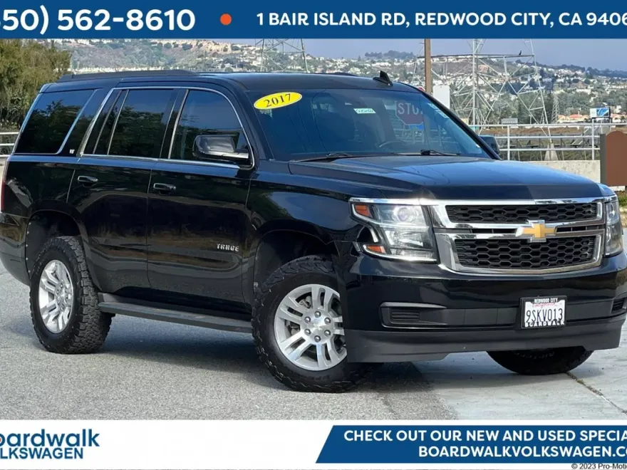 2017 Chevrolet Tahoe LT photo 1