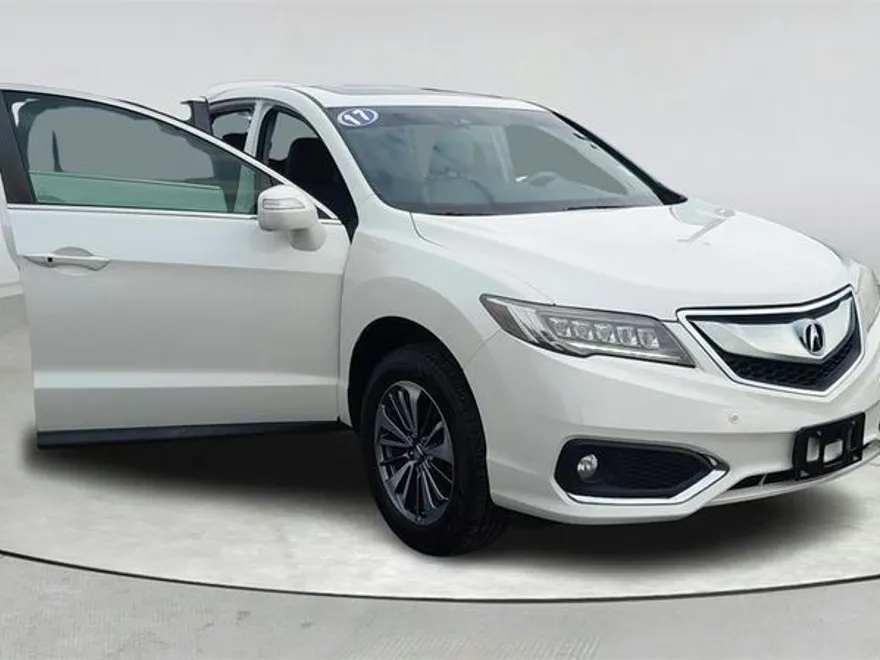 2017 Acura RDX Advance photo 1