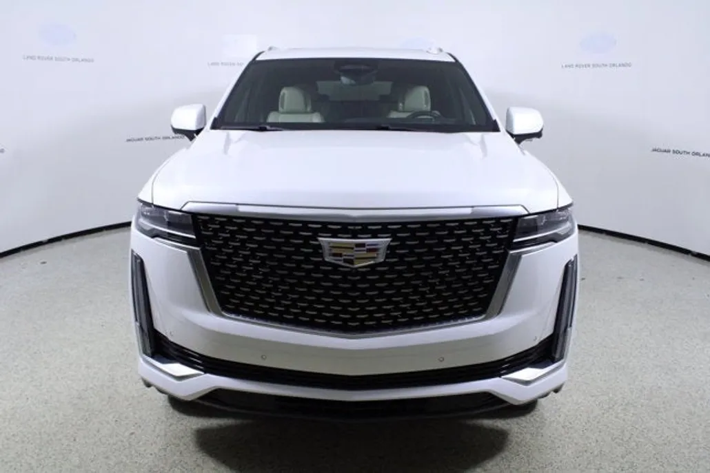 2022 Cadillac Escalade ESV Premium Luxury photo 1
