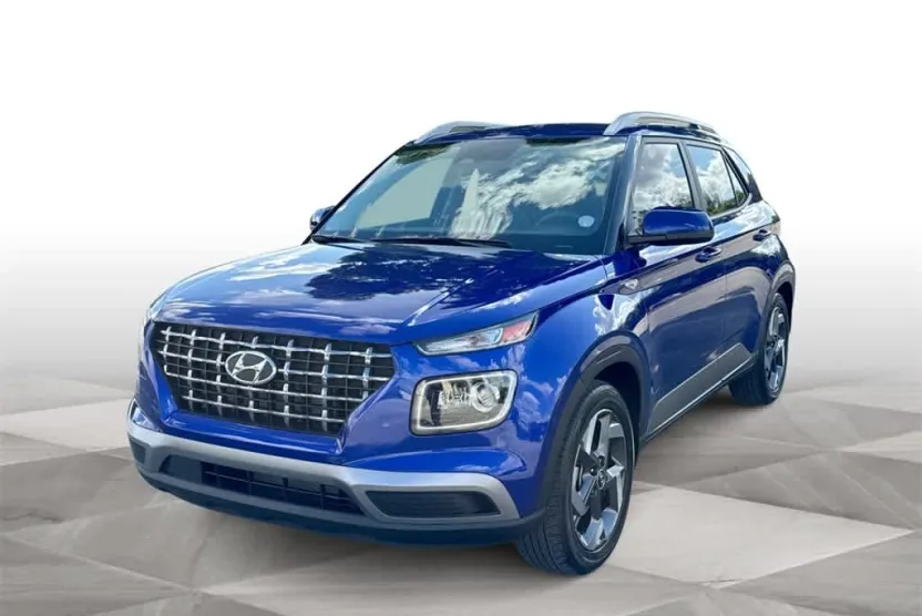 2024 Hyundai Venue Limited photo 1