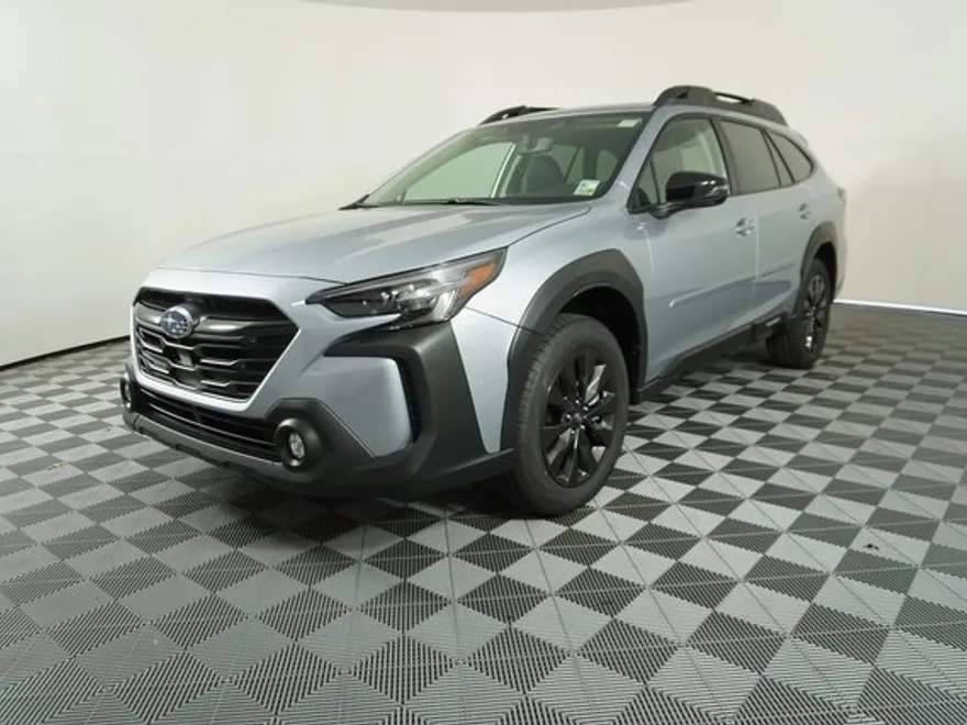 2025 Subaru Outback Onyx Edition XT photo 1